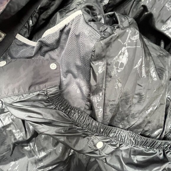 The North Face Mens Hooded Windbreaker Jacket Small Black Packable Outdoor Zip - Picture 9 of 9